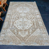 4’8 x 9’10 Classic Vintage Rug Muted Cream, Eggshell Blue + Camel SB '4430