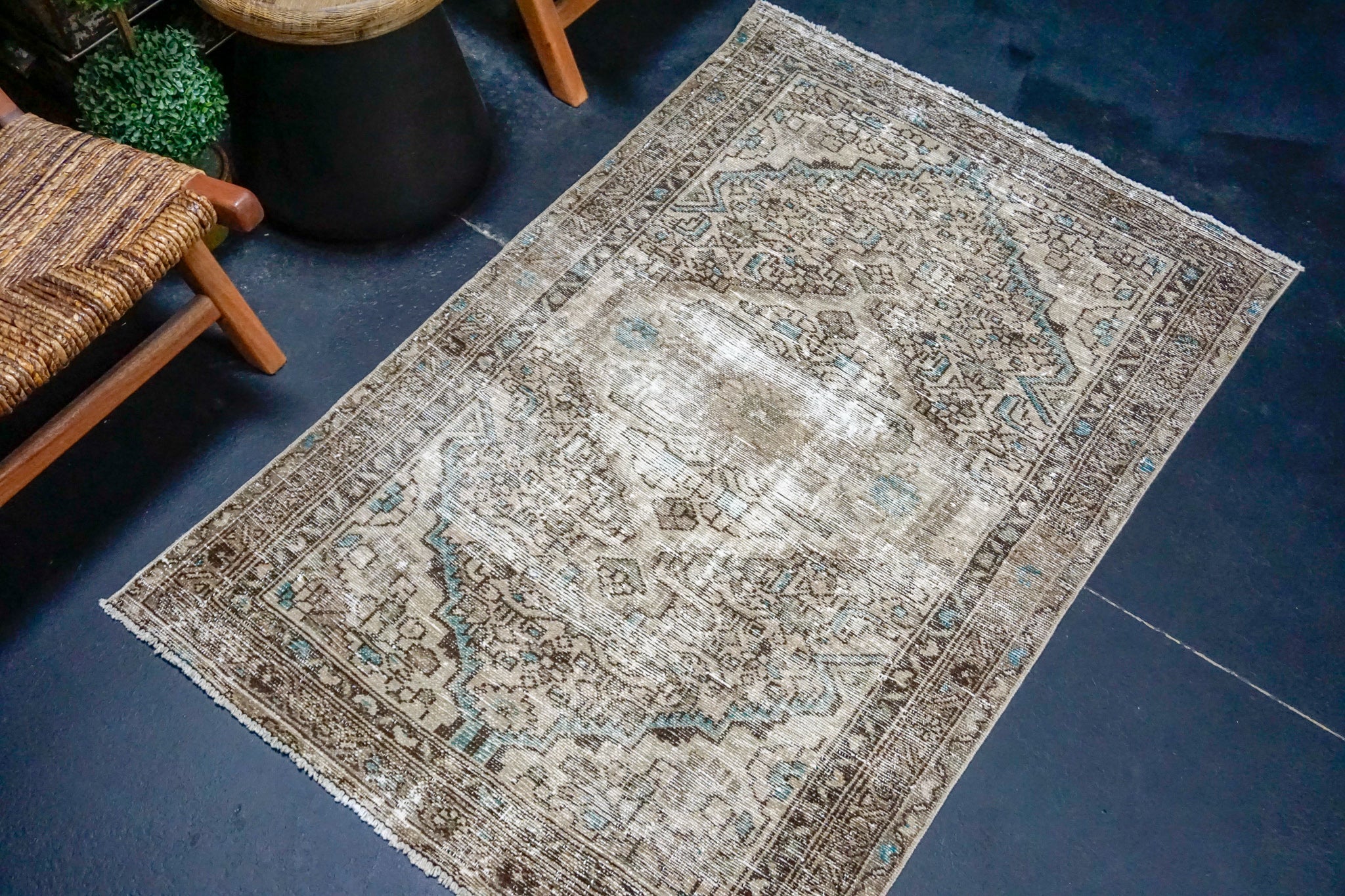 3’3 x 5’ Classic Vintage Rug Muted Brown + Beige & Denim '4500 Linda's Barn