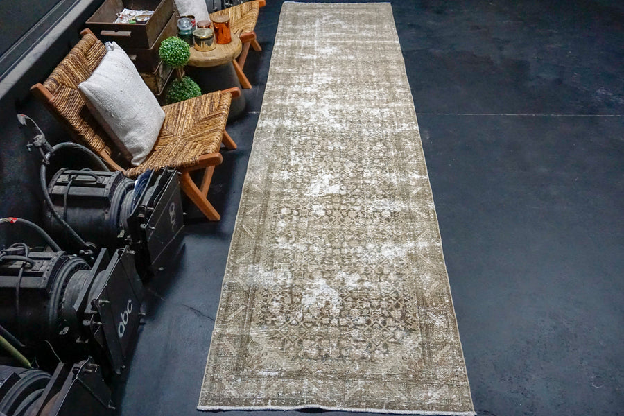3’3 x 13’ Classic Vintage Runner Gray, Sage Green + Taupe SB