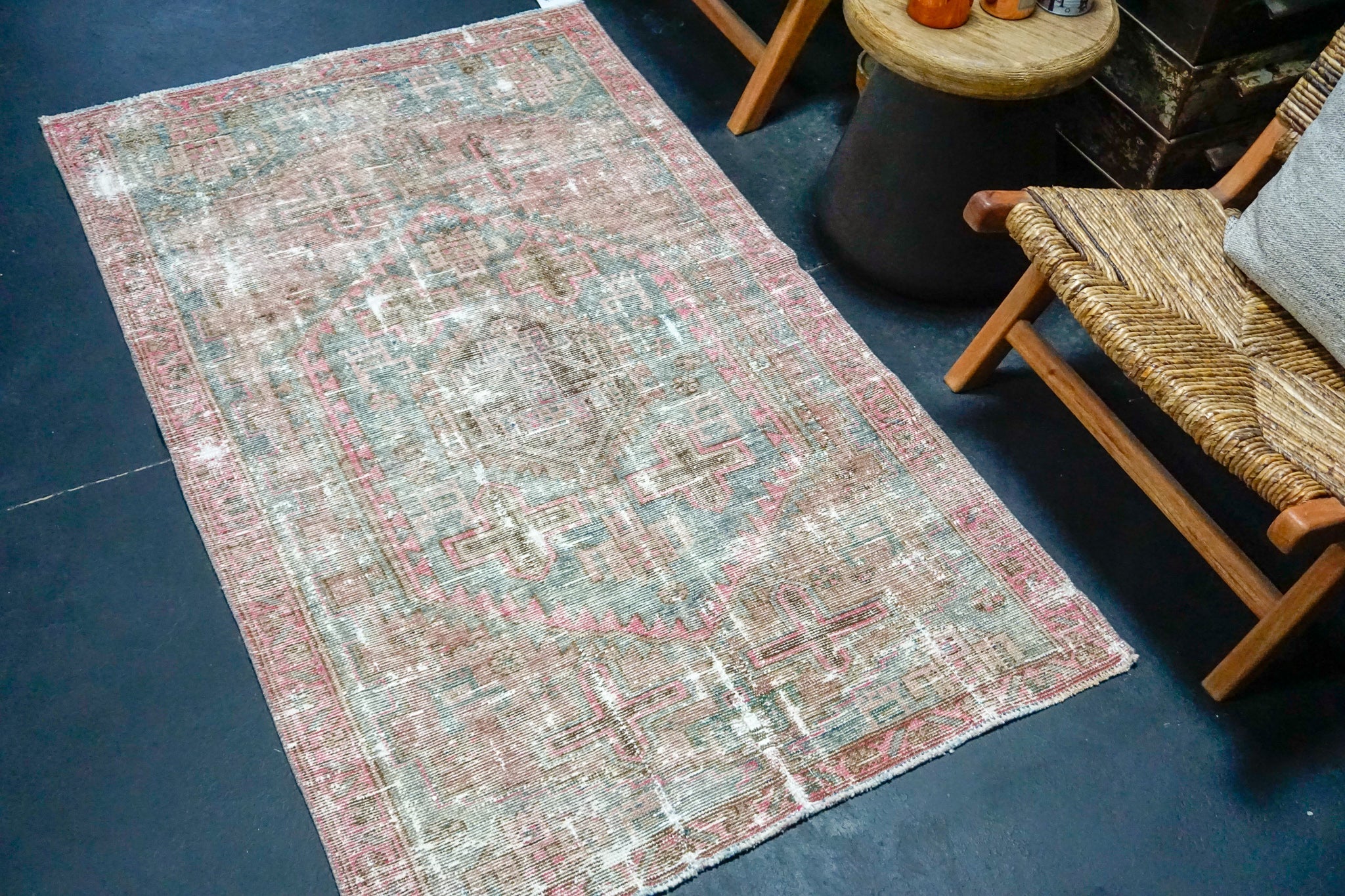 3’5 x 5’9 Classic Vintage Rug Pink, Turquoise Blue + Brown SB '4617 Linda's Barn
