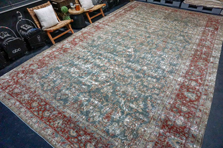 10’7 x 17’9 Classic Antique Rug Muted  Blue, Gray & Red SB