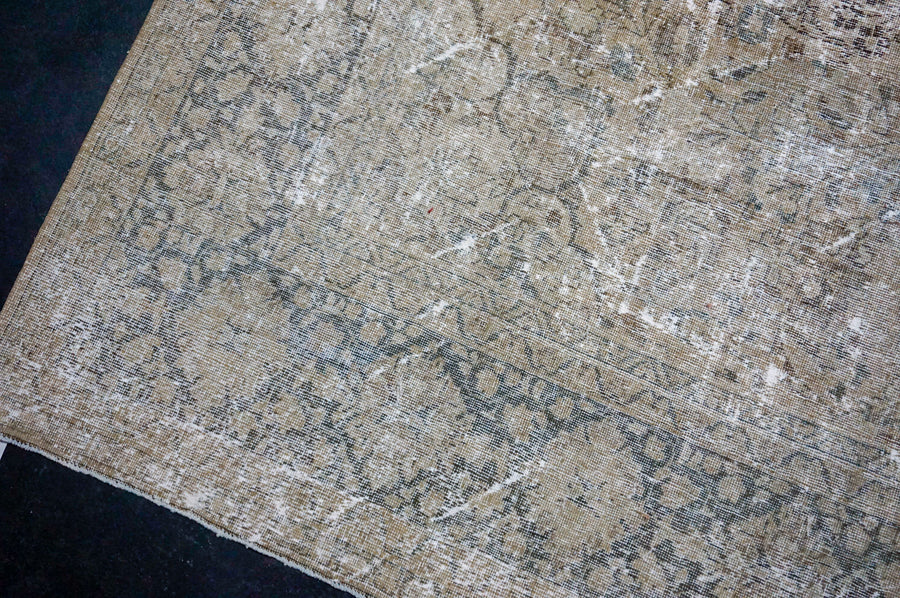 9’4 x 12’9 Classic Vintage Rug Muted  Greige, Blue + Espresso SB