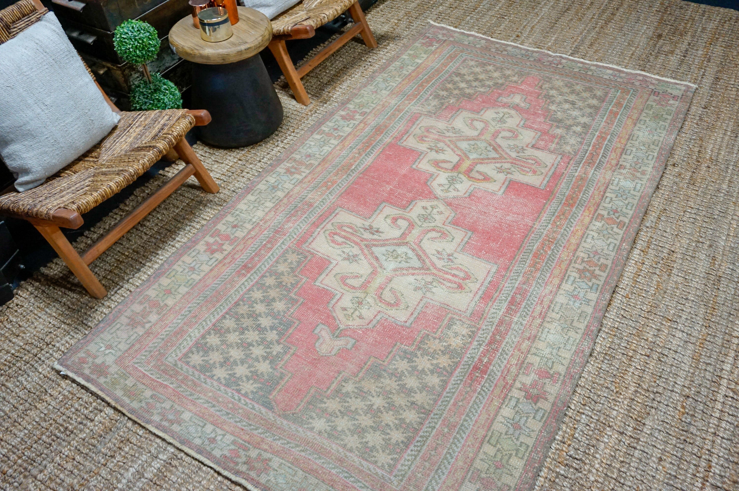 4’7 x 8’4 Vintage Oushak Rug Muted Coral, Gray & Beige '3481 Linda's Barn