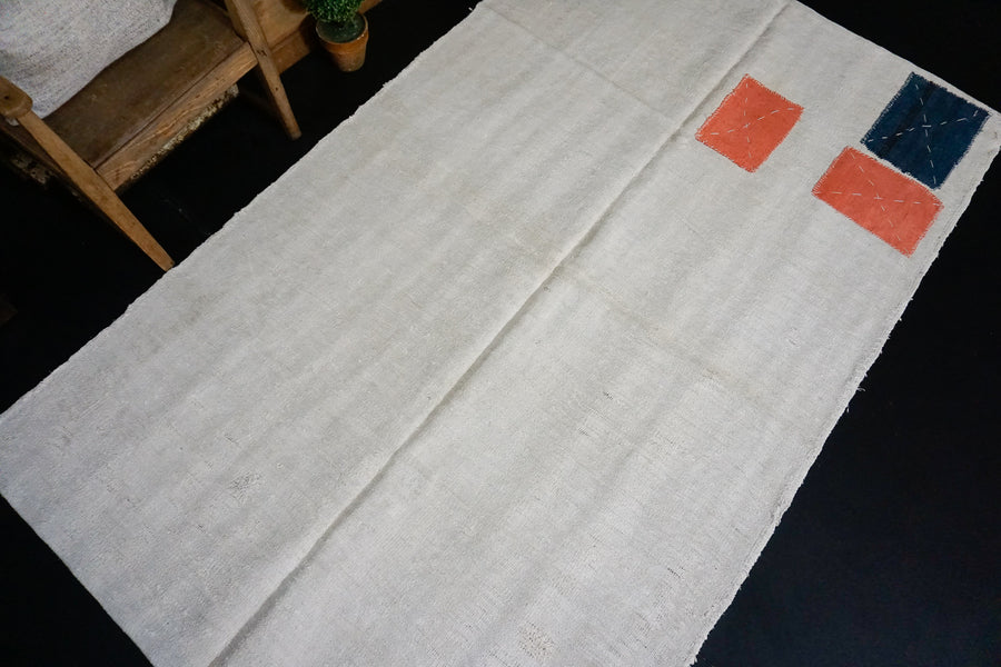 5’3 x 8’9 MCM Organic Hemp Rug Vintage Turkish Kilim Creamy White