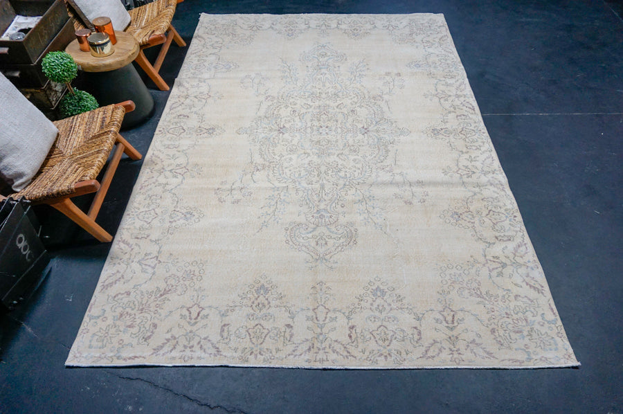 6’8 x 10’2 Vintage Oushak Rug Muted Beige, Powder Blue & Violet