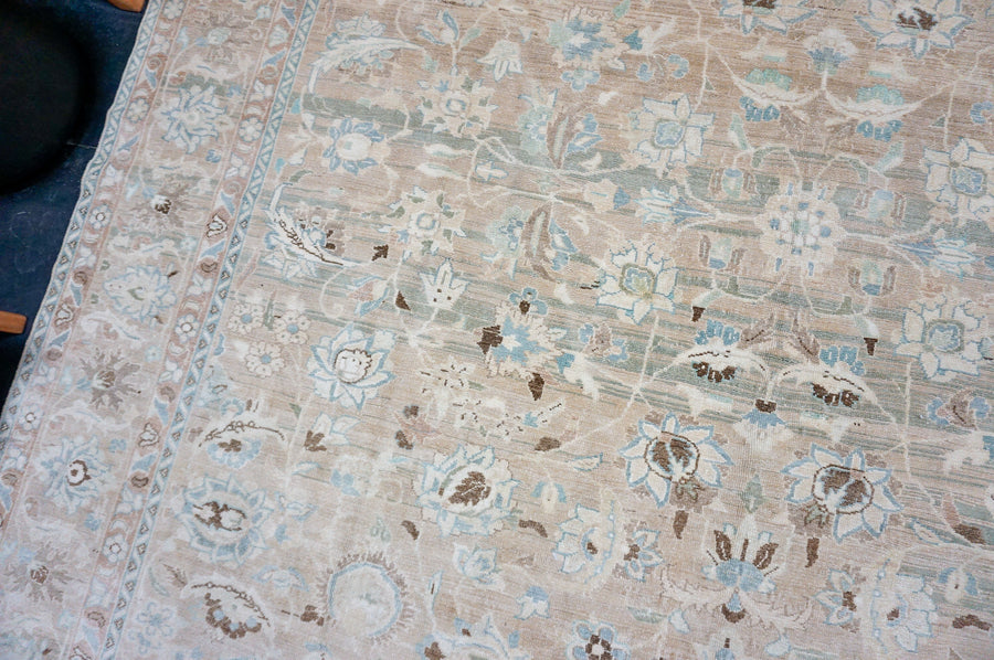 8’10 x 12’7 Classic Vintage Carpet Cappuccino Beige, Ivory & Sea Green-Blue