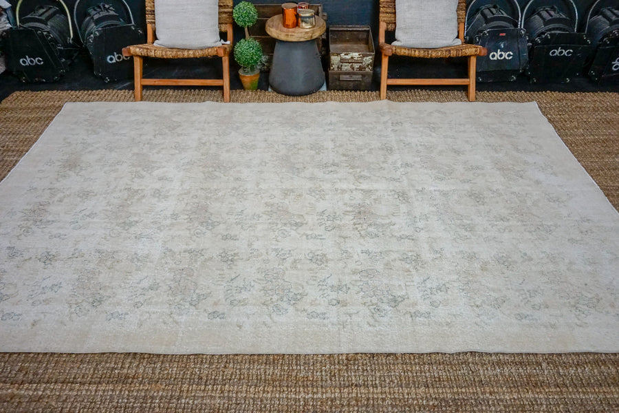 6’7 x 10’5 Vintage Oushak Rug Sand Beige, Copper and Green Carpet