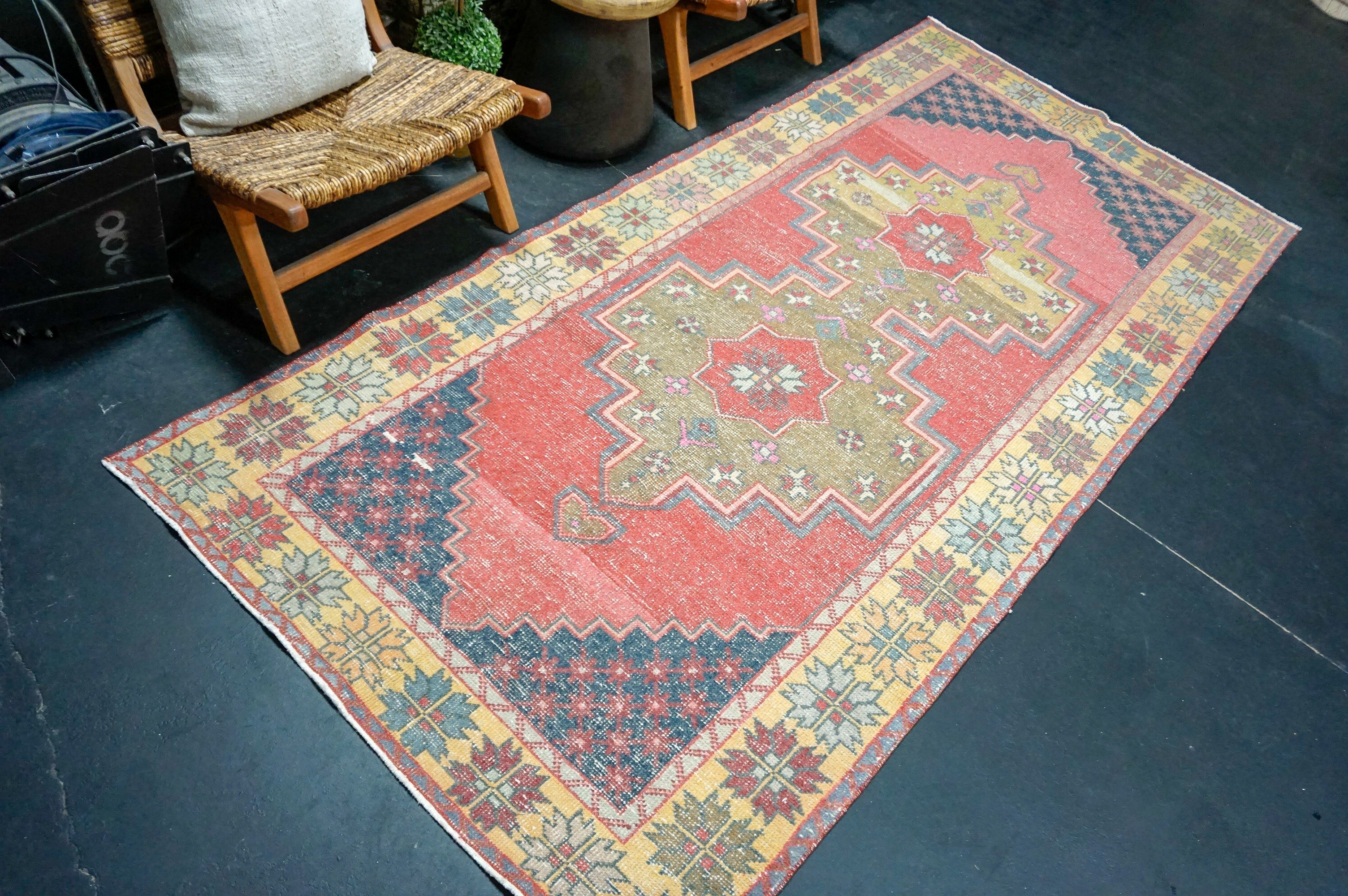 4’5 x 9’7 Classic Vintage Oushak Carpet Muted Watermelon, Navy + Gold '4361 Linda's Barn