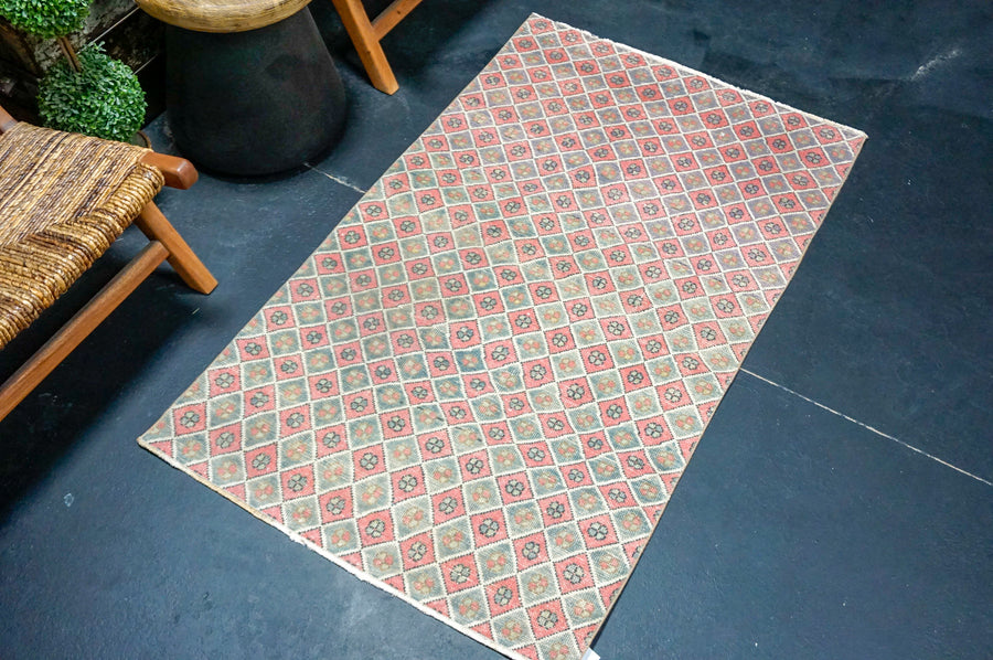 2’11 x 4’10 Vintage Oushak Rug Muted Pink, Blue & Violet