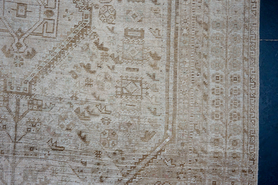 7’ x 9’10 Classic Antique Rug Muted Beige + Brown