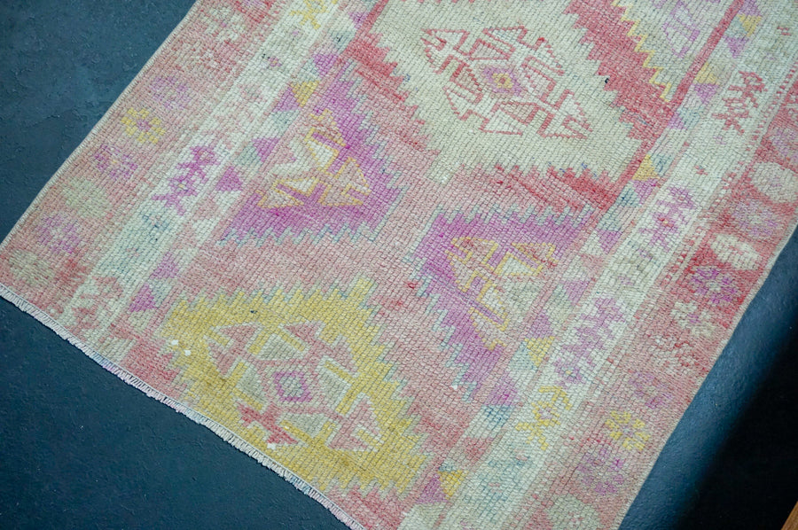 2’9 x 7’1 Vintage Herki Runner Coral, Bone & Yellow