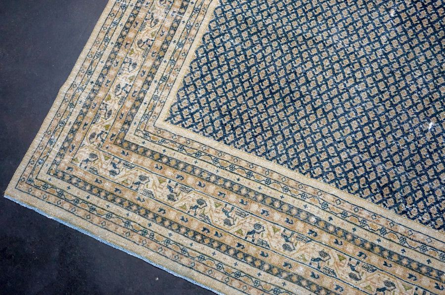 8’ x 10’1 Classic Vintage Carpet Muted Midnight Blue, Beige & Camel SB