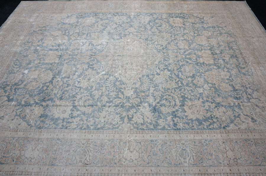 10’2 x 14’ Classic Antique Carpet Muted Greige, Denim & Copper SB