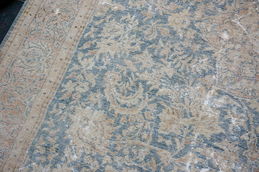 10’2 x 14’ Classic Antique Carpet Muted Greige, Denim & Copper SB