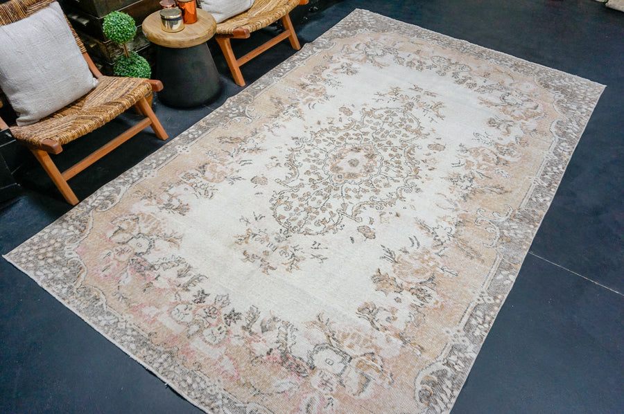 6’3 x 10’3 Vintage Oushak Rug Bone, Caramel & Brown SB