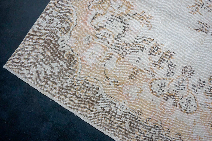 6’3 x 10’3 Vintage Oushak Rug Bone, Caramel & Brown SB