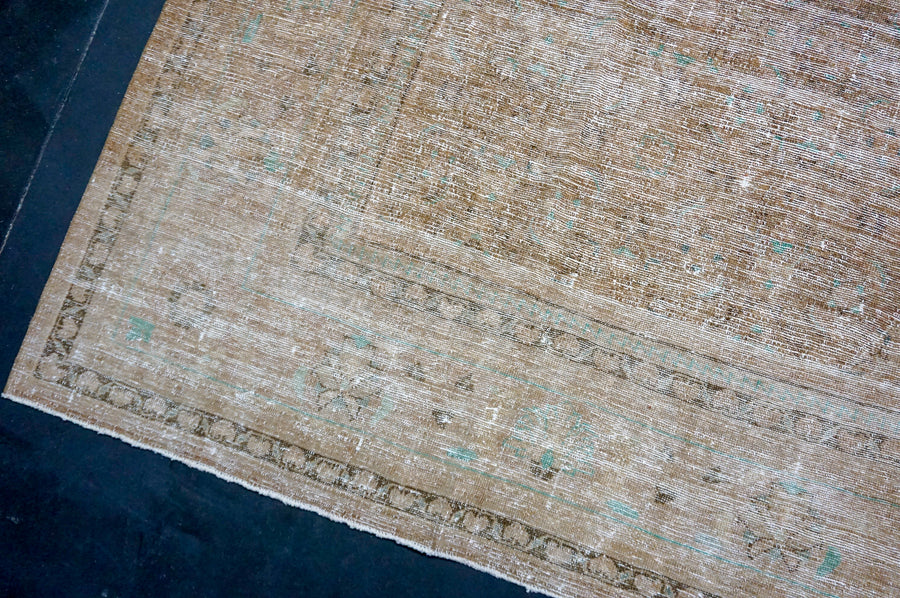 10’10 x 13’11 Classic Antique Carpet Muted Camel Brown, Green and Espresso SB