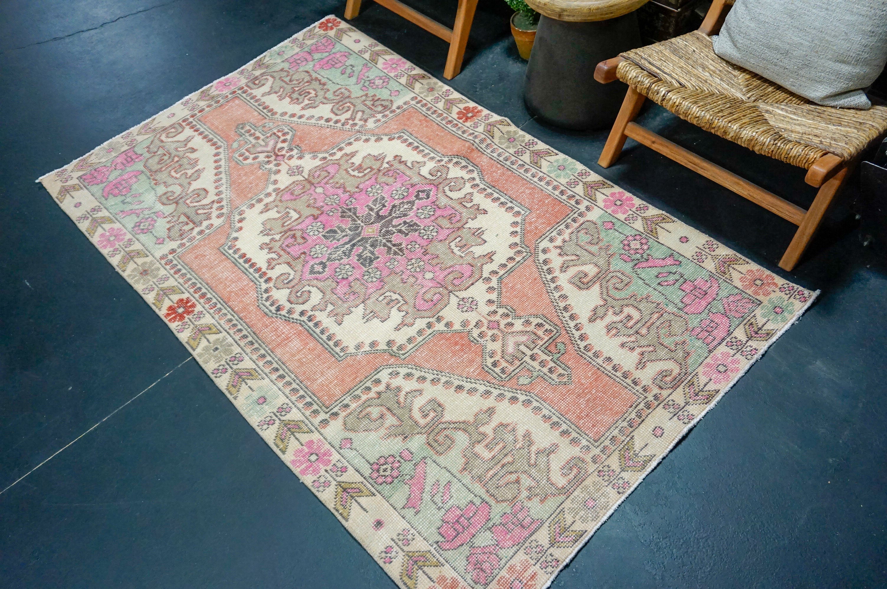 4’1 x 6’10 Vintage Oushak Rug Muted Pink, Aqua & Beige '4350 Linda's Barn
