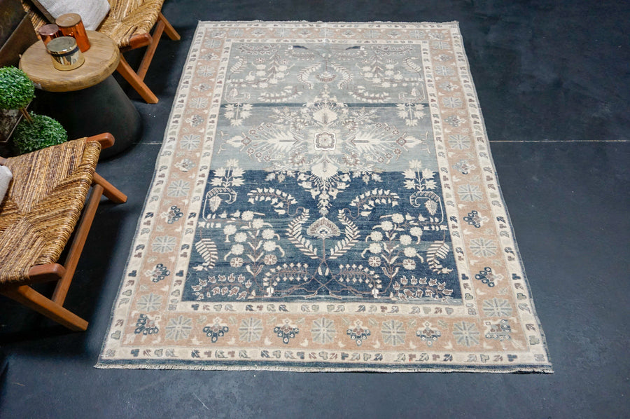 5’2 x 7’3 Classic Vintage Rug Dark Blue, Gray & Beige SB
