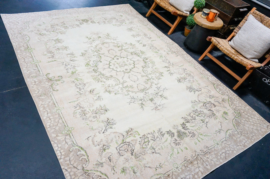 6’4 x 9’9 Vintage Oushak Rug Kelly Green, Blush Pink, Mocha & Cream
