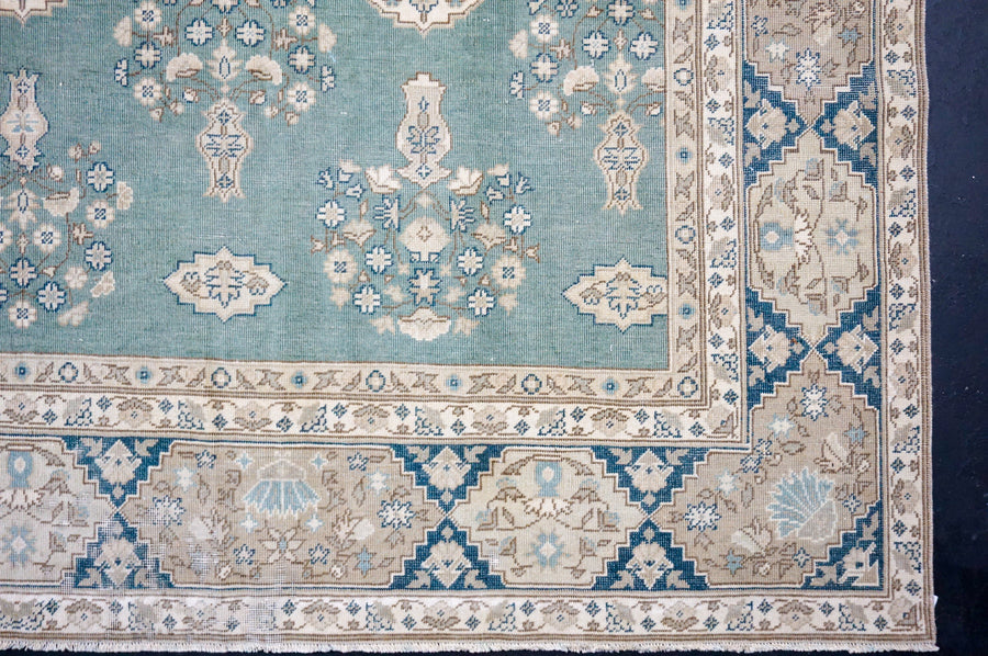 7’8 x 10’8 Classic Vintage Rug Muted  Sea Green, Beige + Blue