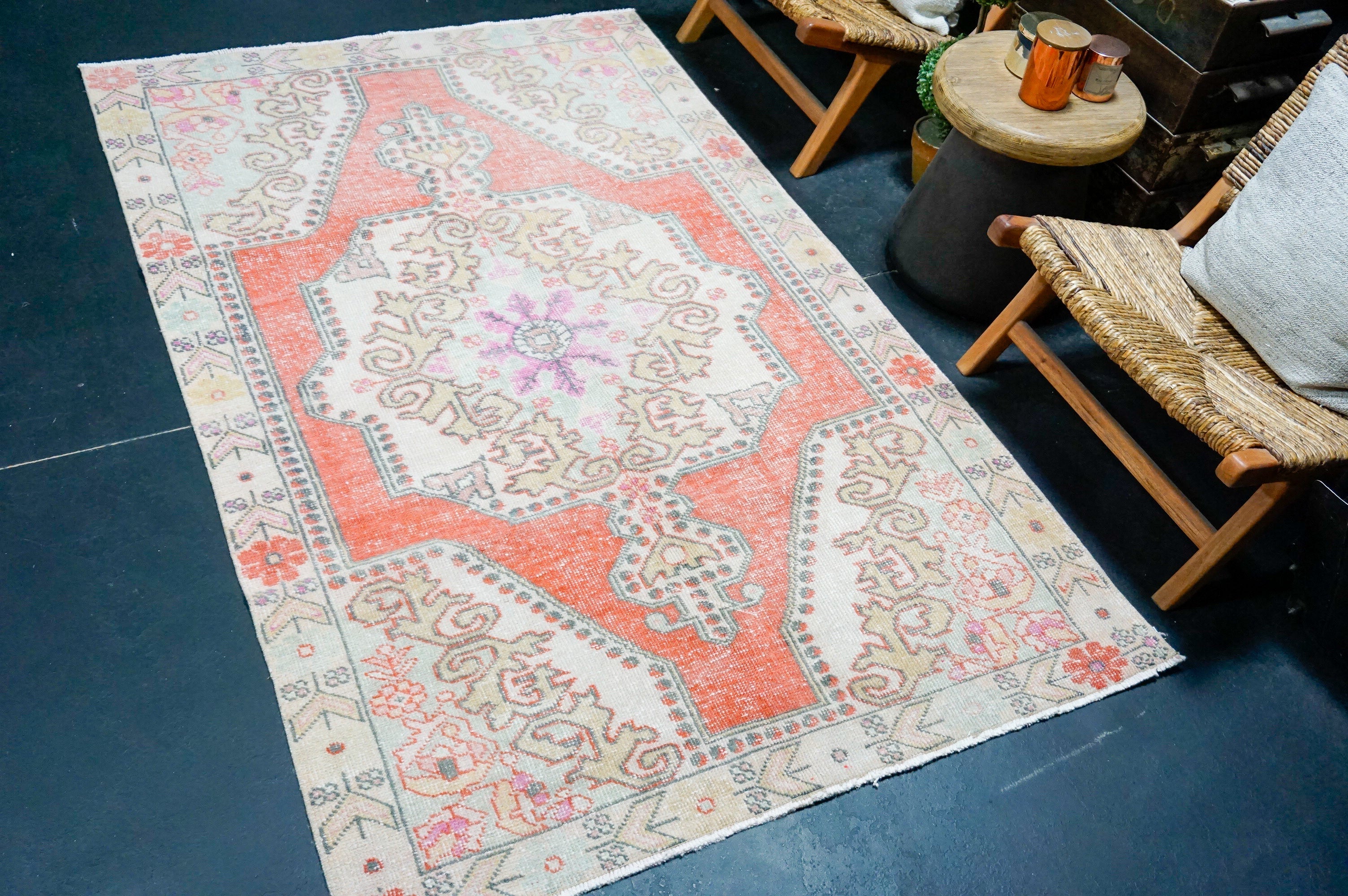 4’6 x 7’2 Vintage Oushak Rug Muted Coral Red, Sea Foam & Beige '4358 Linda's Barn