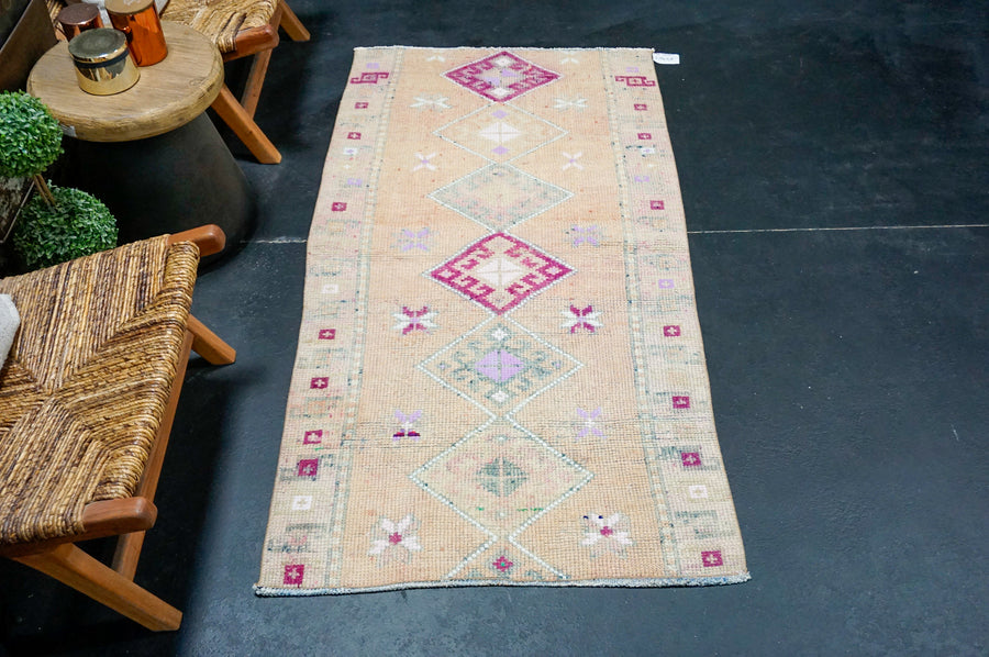 2’11 x 5’8 Vintage Herki Runner Blush, Gray + Fuchsia