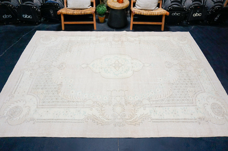 6’7 x 9’8 Vintage Oushak Carpet Muted Lilac, Cream & Blue
