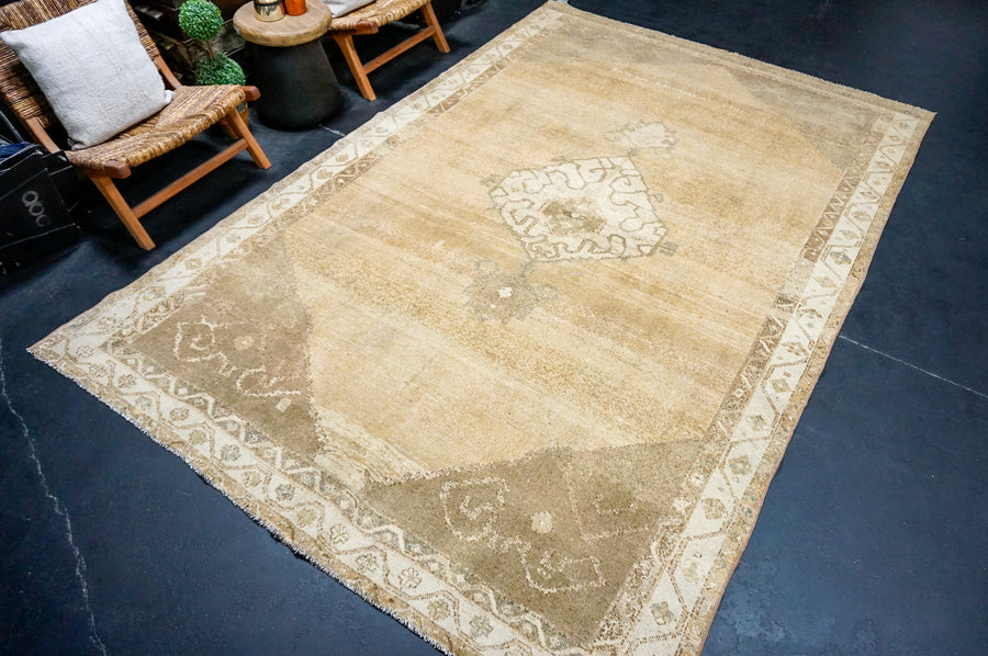 7’3 x 10’11 Antique Oushak Camel Beige & Sage