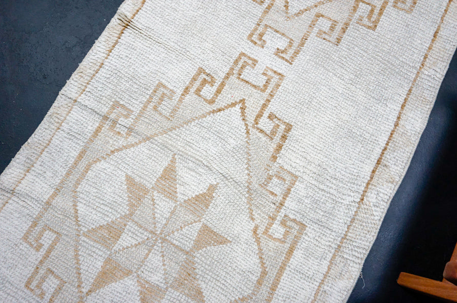 3’4 x 12’2 Vintage Herki Runner Cream, Taupe & Light Brown