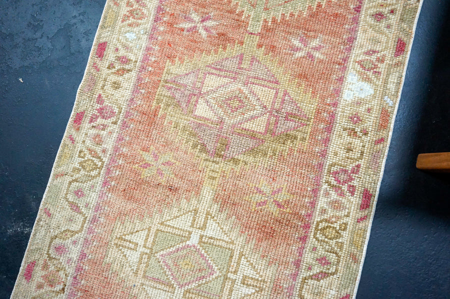 2’6 x 13’ Vintage Herki Runner Muted Beige, Coral & Pink