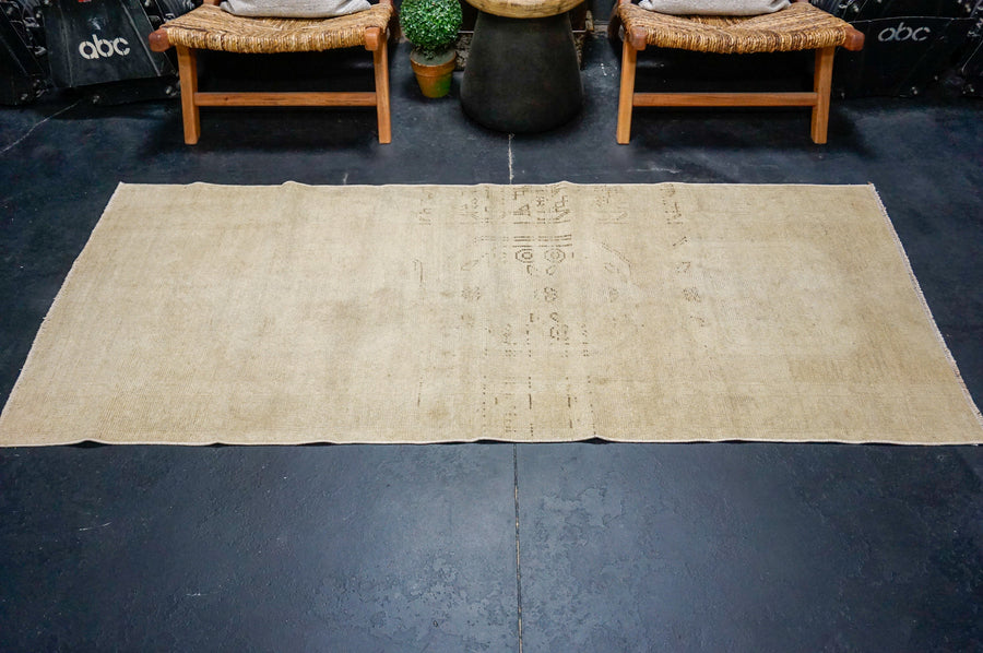 3’1 x 7’4 Classic Vintage Runner Muted Camel Beige + Brown