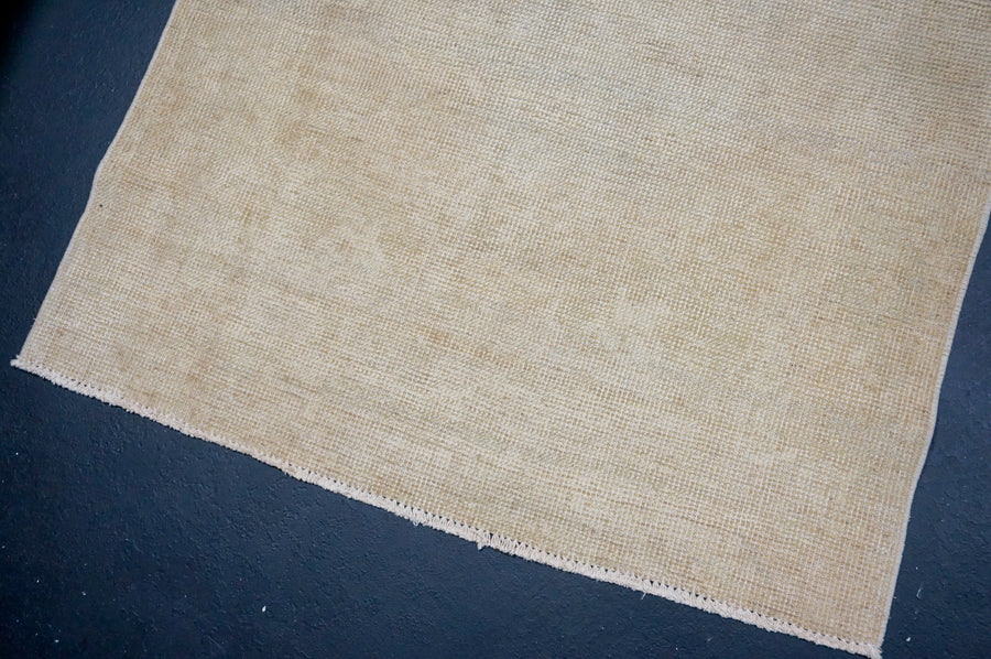 3’1 x 7’4 Classic Vintage Runner Muted Camel Beige + Brown