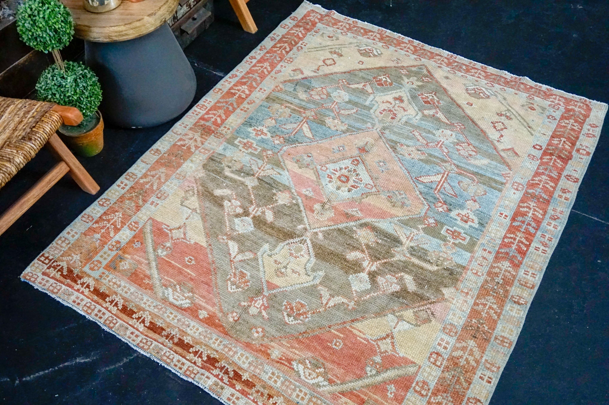 4’6 x 5’5 Classic Vintage Rug Muted Blue, Salmon + Ecru Carpet '3646 Linda's Barn