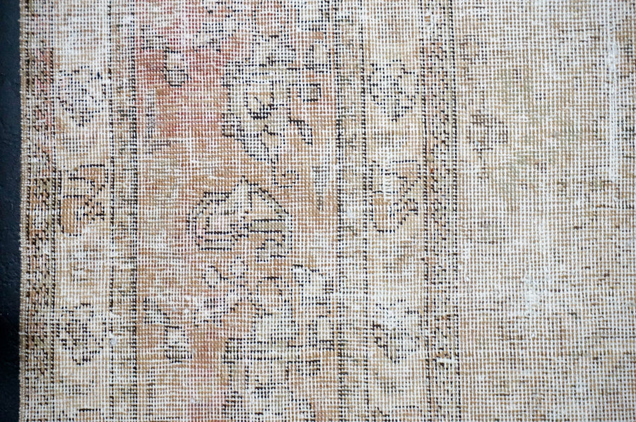 10’ x 12’9 Classic Vintage Rug Muted Creamy Beige, Terra Cotta & Gray