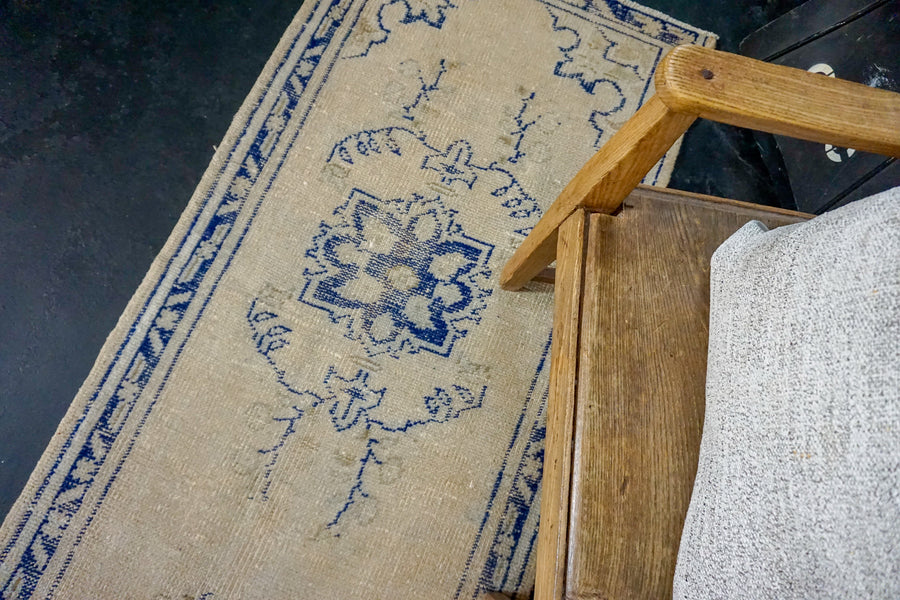 2’7 x 11’6 Vintage Turkish Runner Muted Beige and Navy Blue
