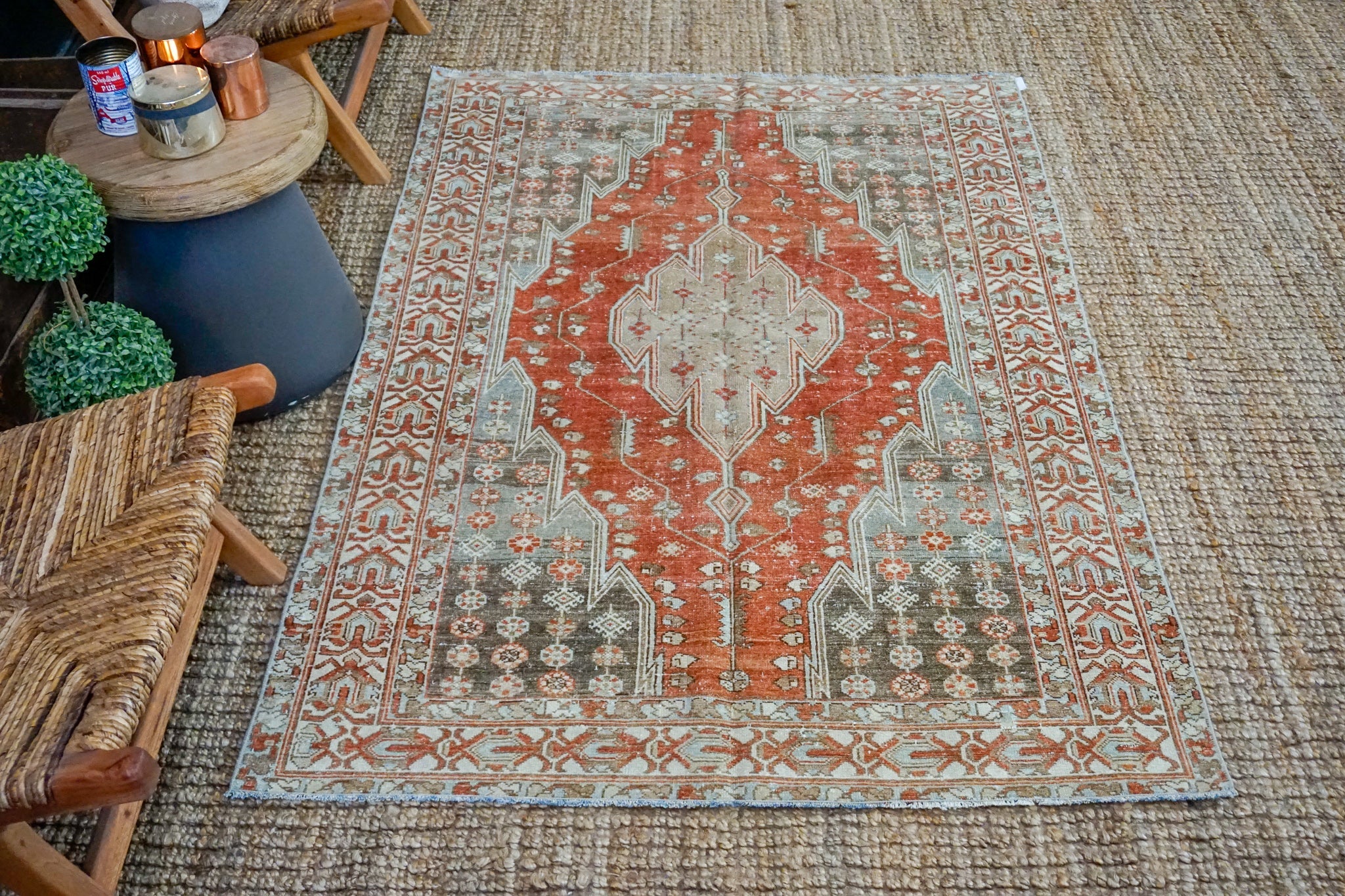 4’1 x 6’1 Classic Vintage Rug Muted Rust, Beige, Cream + Gray Carpet '3785 Linda's Barn