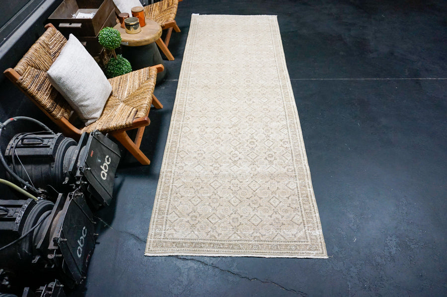 3’3 x 10’1 Classic Vintage Runner Muted Beige, Dark Taupe & Sage