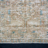 3’1 x 10’4 Classic Vintage Runner Muted Beige, Camel & Teal Green