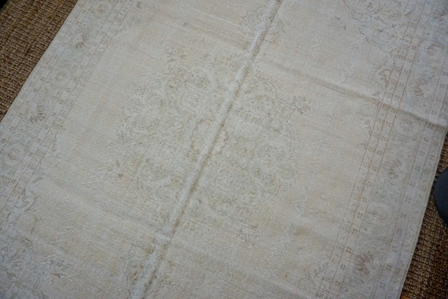 7’4 x 10’6 Vintage Oushak Rug Muted Beige & Sea Foam Green Carpet