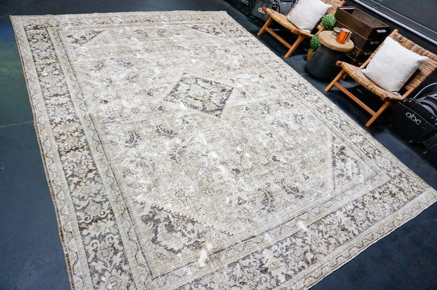 9’2 x 12’ Classic Vintage Sultanabad Gray Beige, Brown & Green