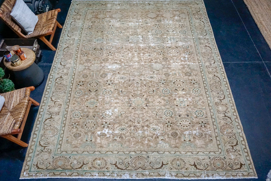 9’ x 12’1 Classic Vintage Rug Muted Mocha, Brown + Green