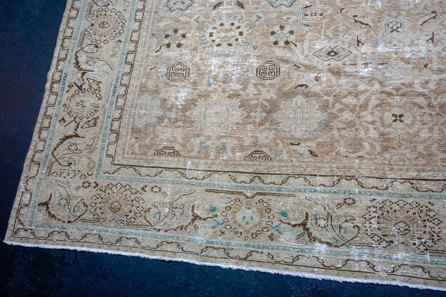 9’ x 12’1 Classic Vintage Rug Muted Mocha, Brown + Green