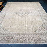 9’8 x 13’ Classic Vintage Mahal Muted Greige & Sage Green & Wine '5080