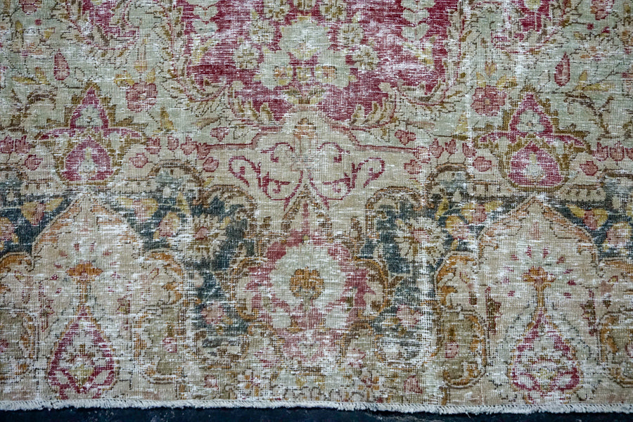 10’ x 13’11 Classic Vintage Rug Muted Wine, Beige + Green 60’s Carpet