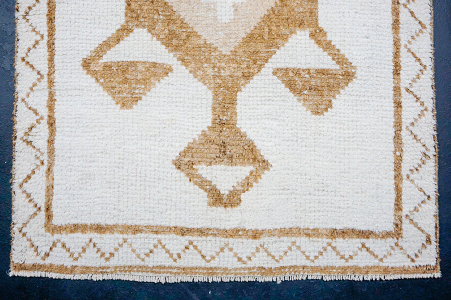 3’4 x 11’7 Vintage Herki Runner Cream & Warm Browns