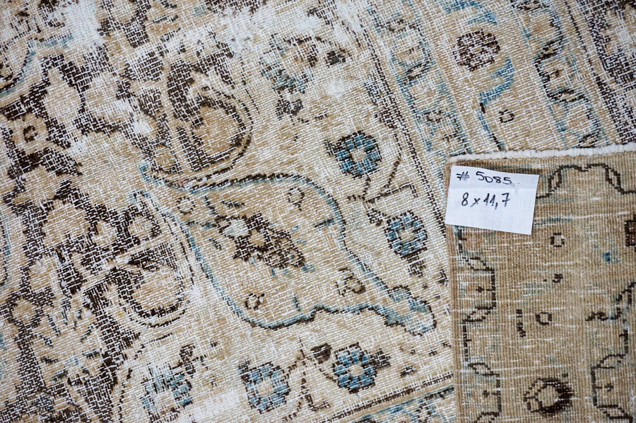 8’ x 11’7 Classic Vintage Rug Muted Beige, Brown & Blue