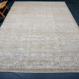 8’8 x 12’2 Classic Vintage Rug Muted Camel Beige & Sage Green