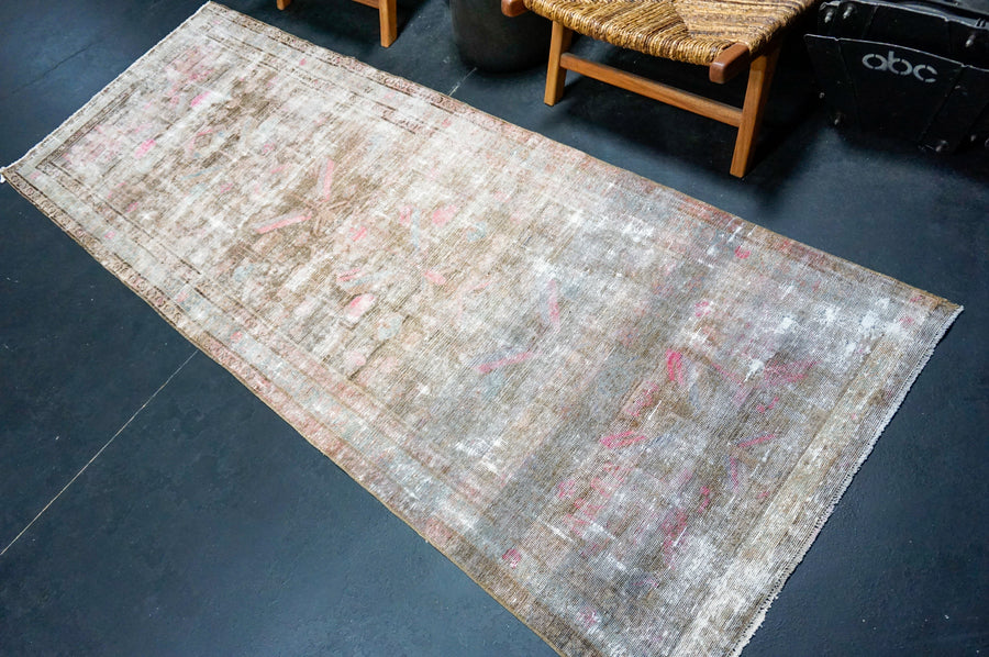3’6 x 9’8 Classic Vintage Runner Muted Chocolate, Pink & Blue