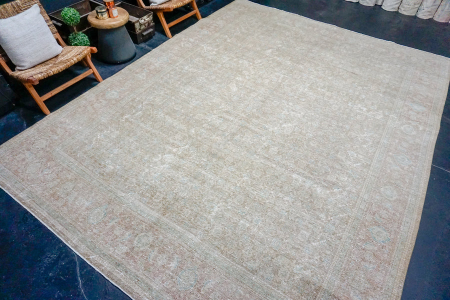 9’10 x 13’1 Classic Vintage Rug Gray, Olive, Plum & Blue
